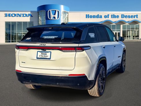 Used 2024 Jeep Wagoneer Launch Edition image 7