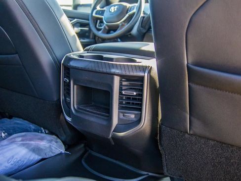 New 2025 RAM 2500 Big Horn AWD/4WD image 30