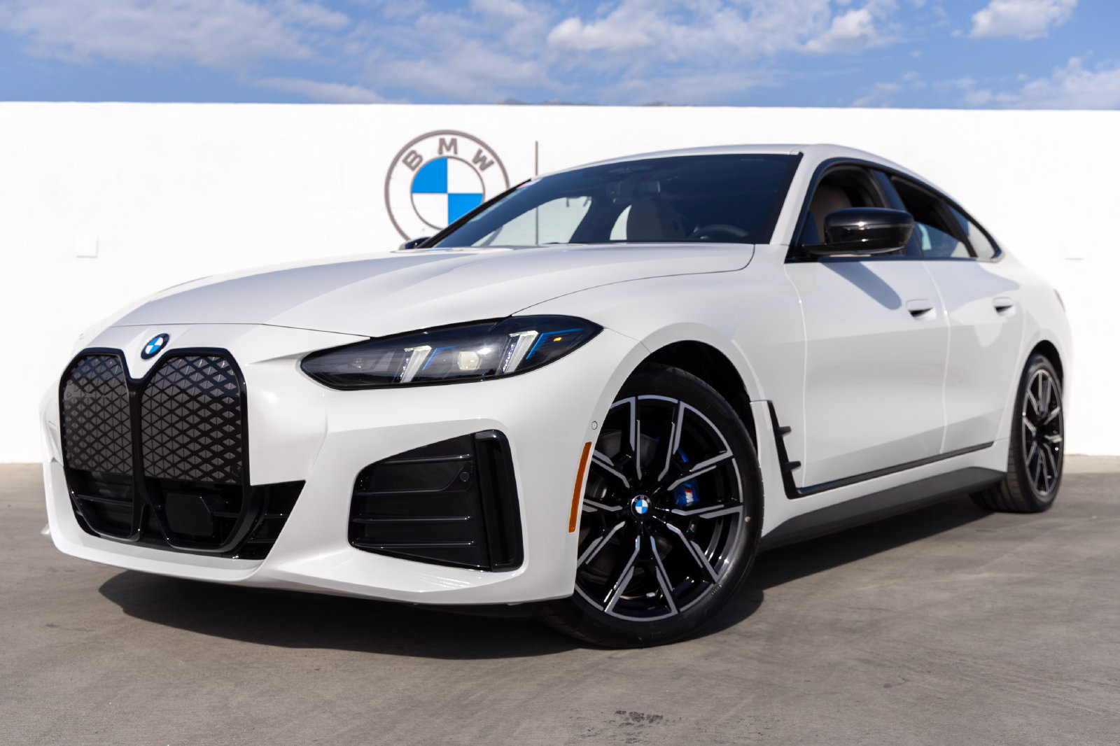 New 2026 BMW i4 eDrive40 w/ M Sport Package RWD image 8
