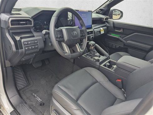 New 2026 Toyota 4Runner Limited AWD/4WD image 3