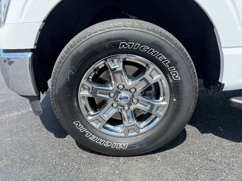 Used 2021 Ford F150 XLT w/ Equipment Group 302A High AWD/4WD image 9