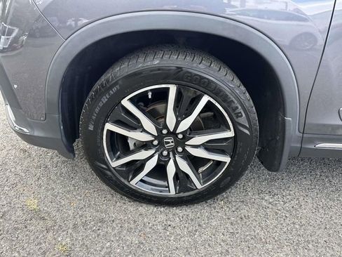 Certified 2020 Honda Pilot Touring image 7