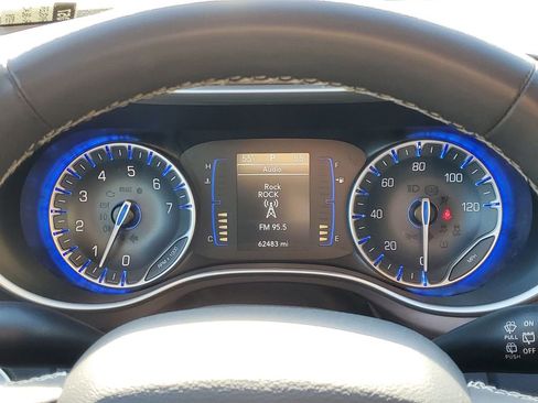 Used 2023 Chrysler Voyager LX FWD image 28