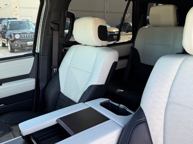 Used 2024 Toyota Sequoia Capstone AWD/4WD image 14