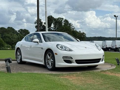 Used 2012 Porsche Panamera 4 image 1