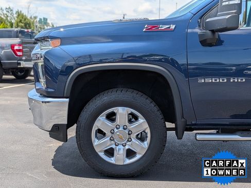 Used 2022 Chevrolet Silverado 3500 LTZ w/ LTZ Premium Package AWD/4WD image 8
