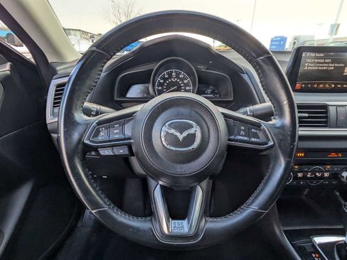 Used 2018 MAZDA MAZDA3 Touring image 21