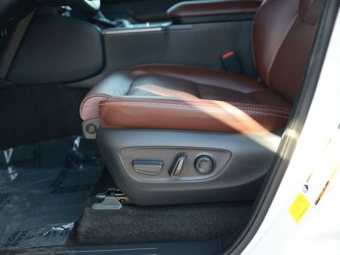 Used 2025 Toyota Land Cruiser w/ Premium Package AWD/4WD image 19