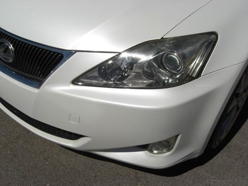 Used 2008 Lexus IS 250 RWD image 3