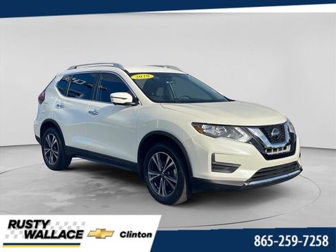 Used 2020 Nissan Rogue SV w/ Premium Package FWD image 1