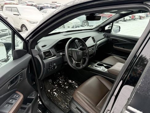 Used 2024 Honda Passport EX-L image 7