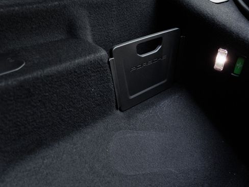 New 2024 Porsche Macan Turbo Electric image 43