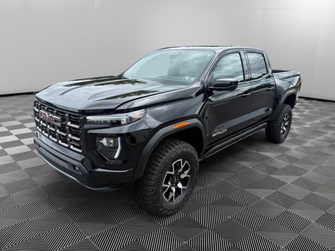 New 2025 GMC Canyon AT4 w/ AT4X Package image 3
