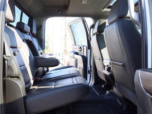 Used 2022 GMC Sierra 3500 Denali AWD/4WD image 31