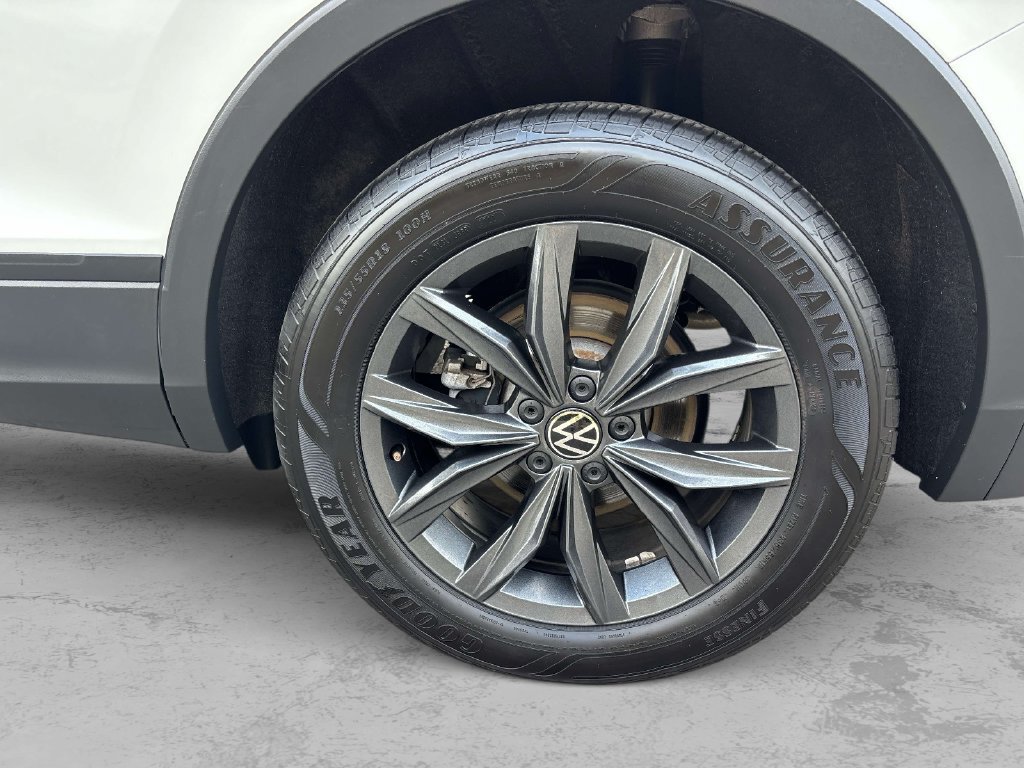 Certified 2023 Volkswagen Tiguan SE AWD/4WD image 9