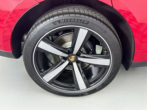 Used 2026 Porsche Macan AWD/4WD image 34