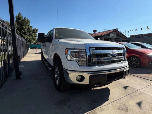 Used 2014 Ford F150 XLT w/ Equipment Group 302A Luxury image 5
