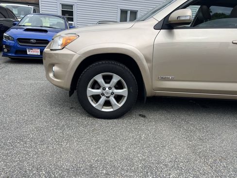 Used 2011 Toyota RAV4 Limited w/ Limited Extra Value Pkg AWD/4WD image 30