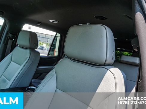 Used 2024 GMC Yukon SLT RWD image 18