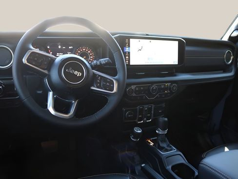 Used 2026 Jeep Wrangler Unlimited Sahara w/ Safety Group AWD/4WD image 14