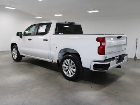 Used 2024 Chevrolet Silverado 1500 Custom image 7
