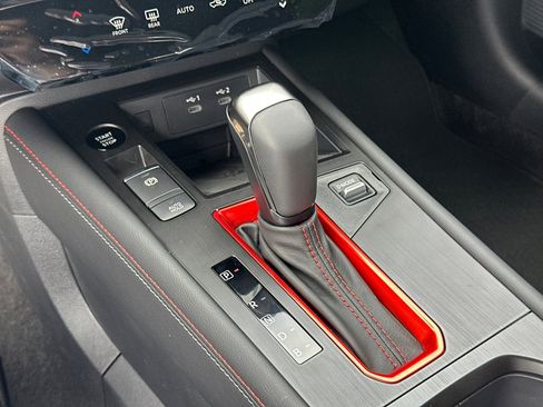 New 2026 Nissan Kicks SR image 30