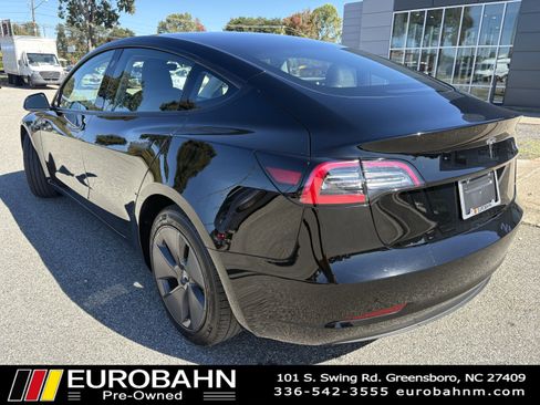 Used 2023 Tesla Model 3 Standard Range image 5