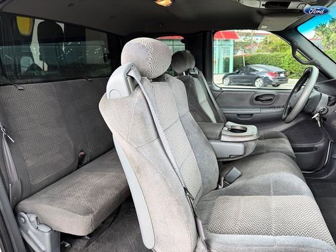 Used 2001 Ford F150 Lariat image 21
