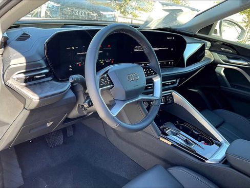 New 2025 Audi Q5 Premium Plus image 8