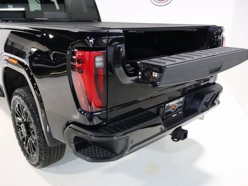 Used 2024 GMC Sierra 2500 Denali Ultimate image 39