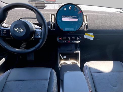 Used 2025 MINI Cooper Countryman S AWD/4WD image 14