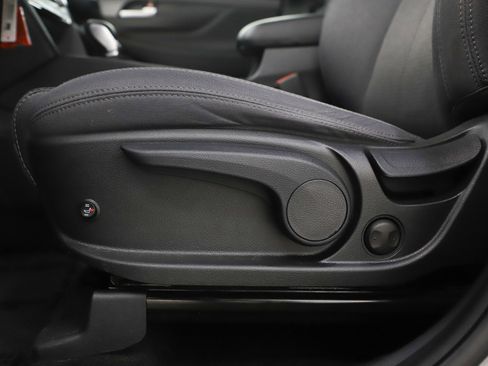 Used 2020 Hyundai Santa Fe SE image 29