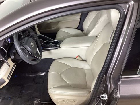Used 2023 Toyota Camry XLE w/ Navigation Package FWD image 30