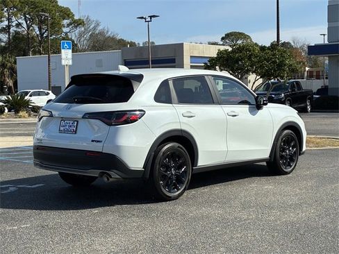 Certified 2023 Honda HR-V Sport image 4