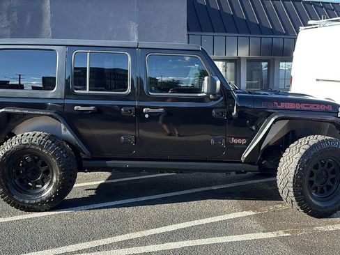 Used 2019 Jeep Wrangler Unlimited Rubicon AWD/4WD image 2
