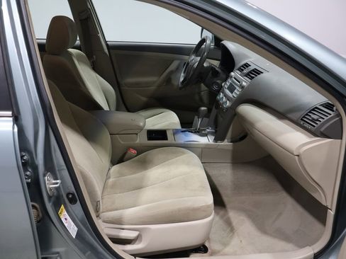 Used 2008 Toyota Camry LE image 11