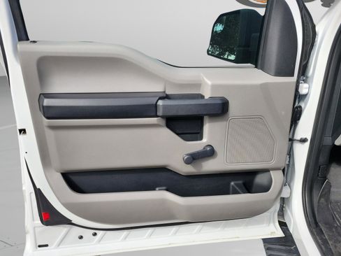 Used 2019 Ford F150 XL w/ Trailer Tow Package image 25