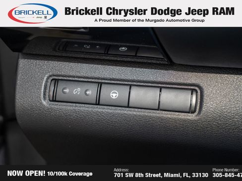 Used 2024 Nissan Pathfinder SV image 30