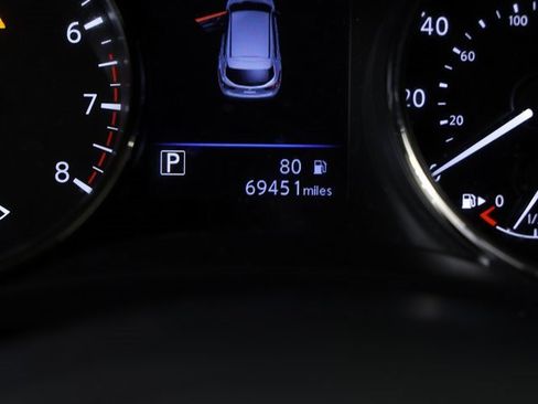 Used 2021 Nissan Rogue Sport S image 23