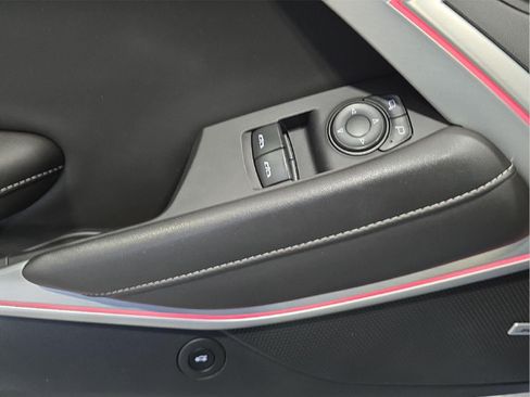 Used 2022 Chevrolet Camaro SS RWD image 10