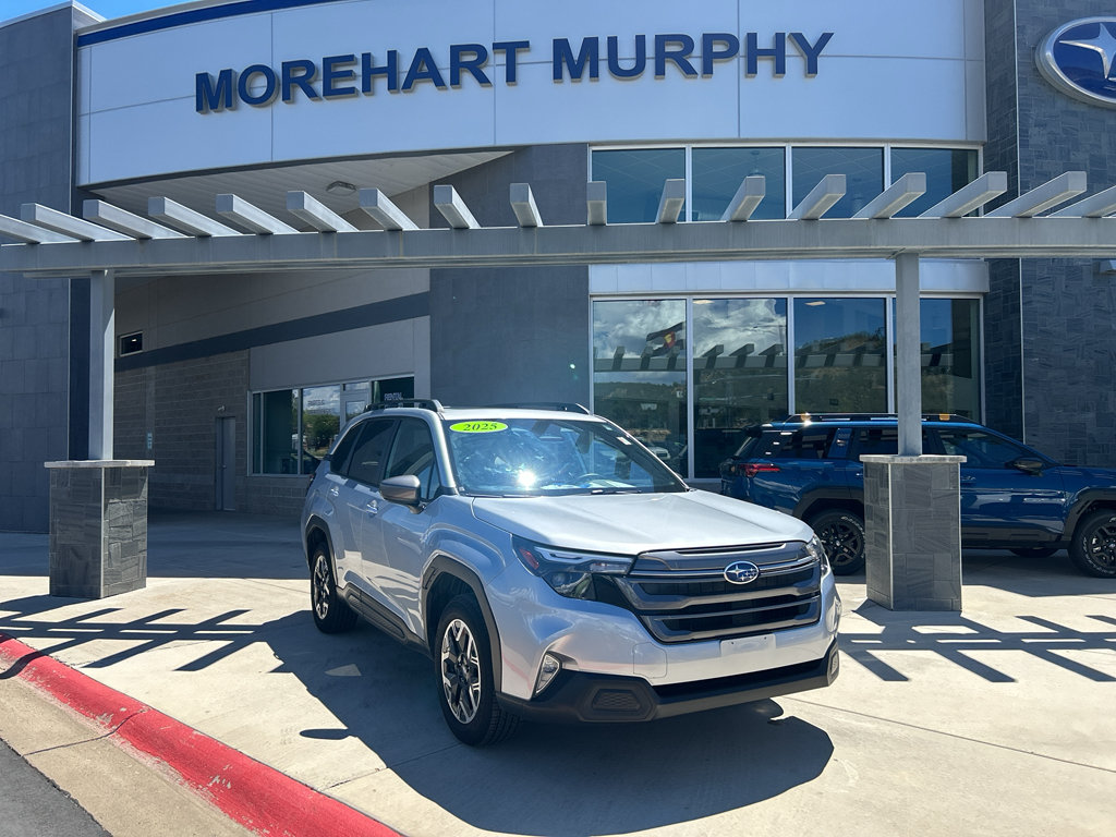 Certified 2025 Subaru Forester Premium AWD/4WD image 1