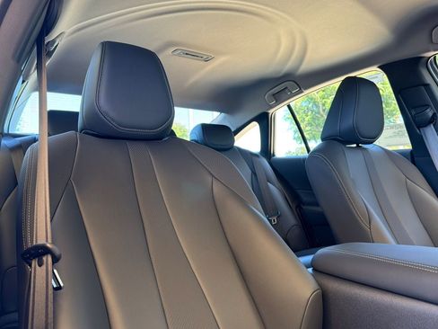 New 2026 Toyota Mirai RWD image 19