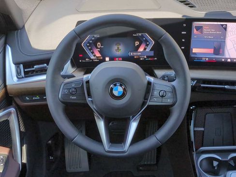 Used 2025 BMW X1 xDrive28i w/ Technology Package image 25