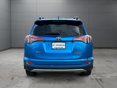 Used 2018 Toyota RAV4 Limited w/ Advanced Technology Package AWD/4WD image 4