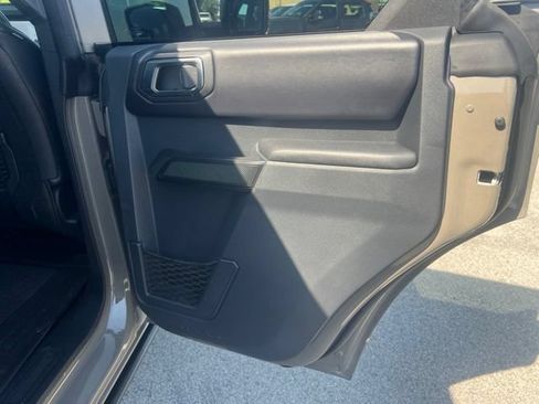 Used 2025 Ford Bronco Badlands AWD/4WD image 41