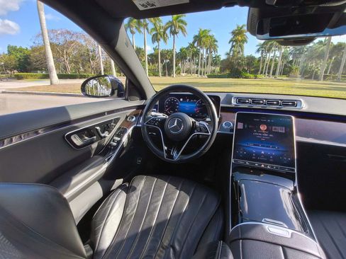 Used 2023 Mercedes-Benz S 500 S 500 4MATIC Sedan 4D image 24