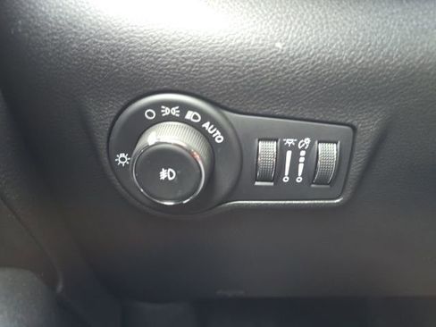 Certified 2025 Jeep Compass Limited w/ High Altitude Package AWD/4WD image 11