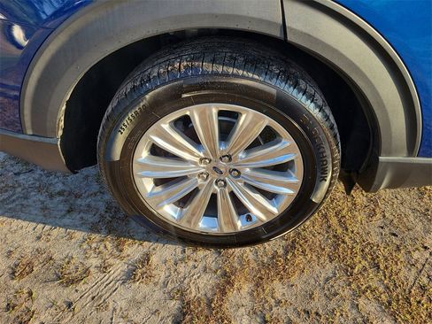 Used 2020 Ford Explorer Limited w/ Class III Trailer Tow Package image 7