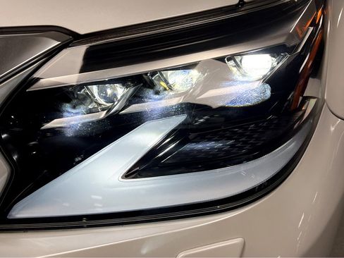 Certified 2023 Lexus GX 460 Premium w/ Premium Package image 36