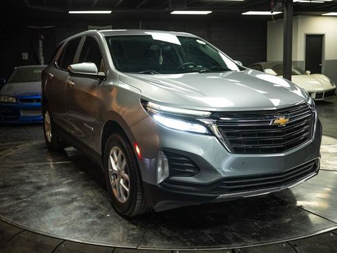 Used 2024 Chevrolet Equinox LT w/ Driver Convenience Package AWD/4WD image 5